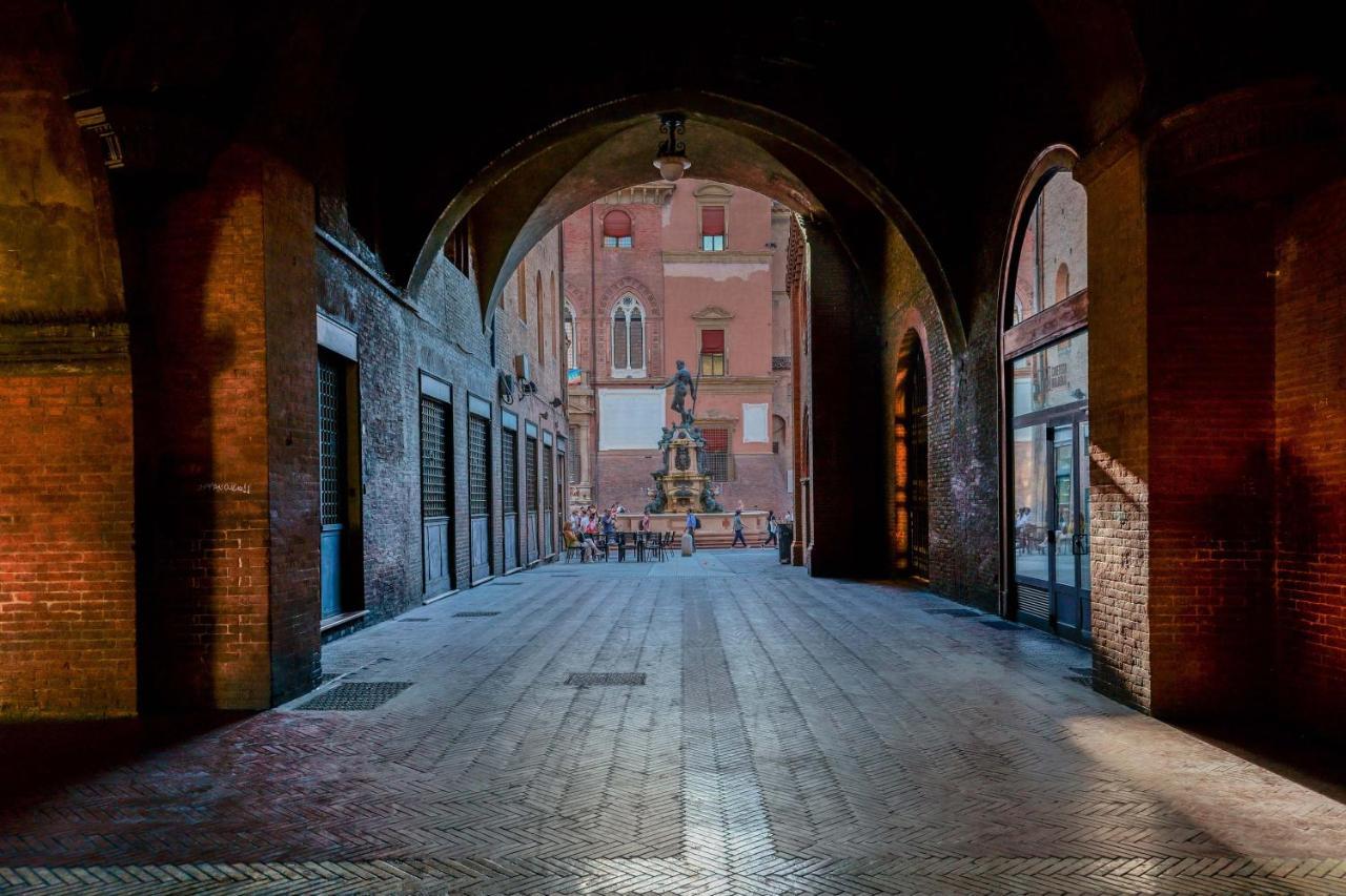 Suite Aldrovandi, With Private Garden Bologna Esterno foto