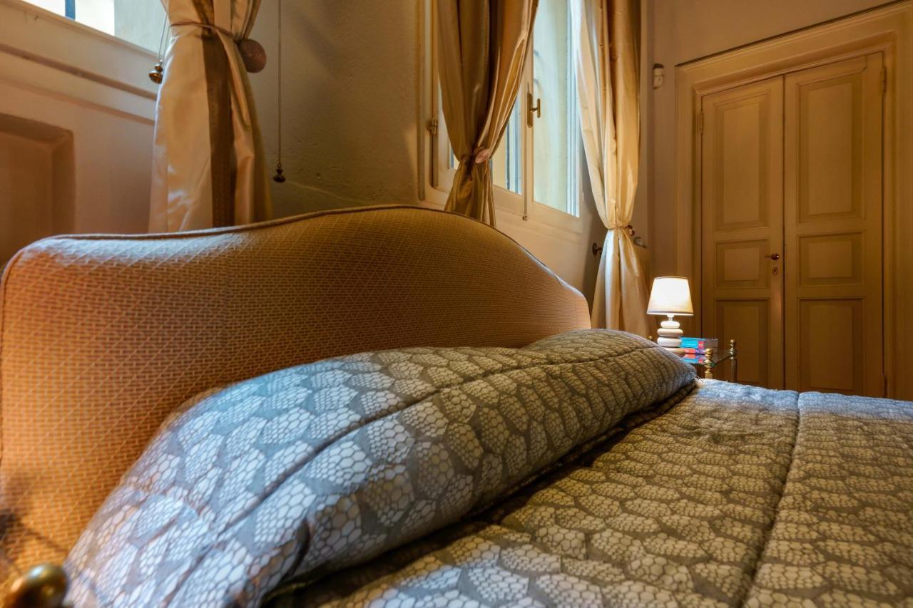 Suite Aldrovandi, With Private Garden Bologna Esterno foto