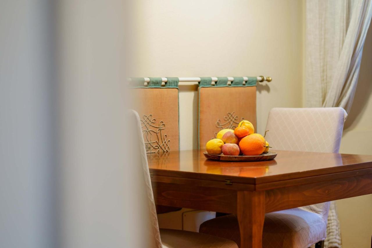 Suite Aldrovandi, With Private Garden Bologna Esterno foto