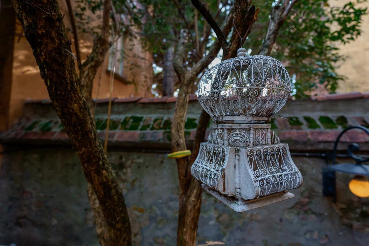 Suite Aldrovandi, With Private Garden Bologna Esterno foto