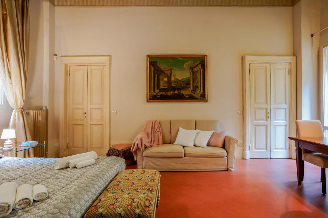 Suite Aldrovandi, With Private Garden Bologna Esterno foto